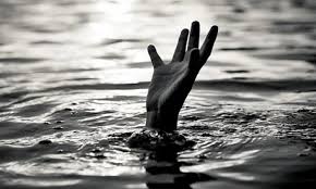 Couple drowns as boat capsizes in Pabna