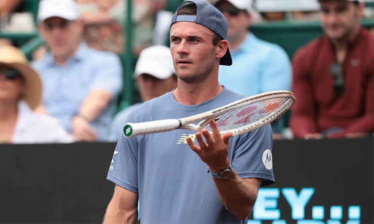 Brooksby upsets Paul to reach Houston final