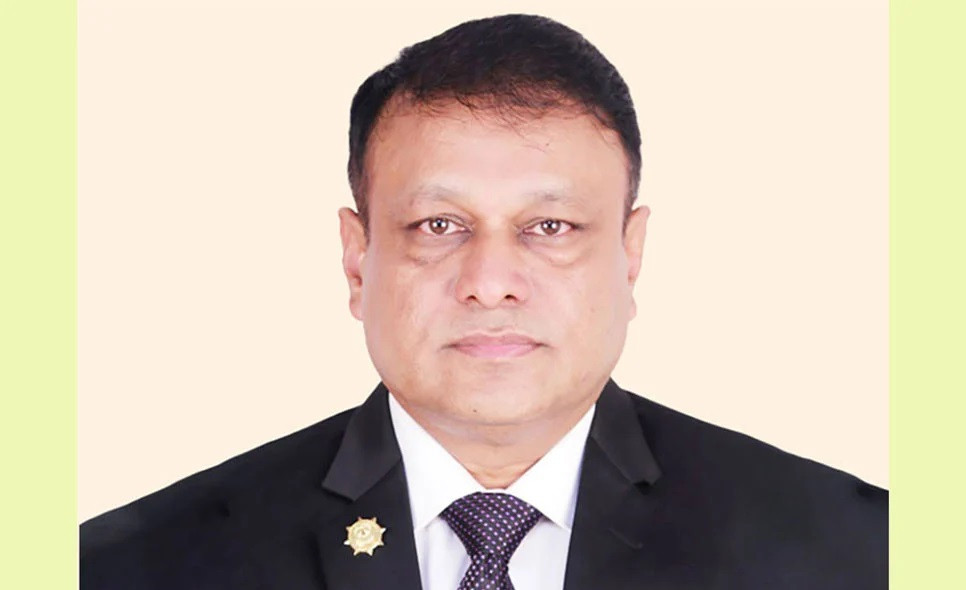 Court freezes 34 bank accounts of ex-SSF DG Mujibur, wife