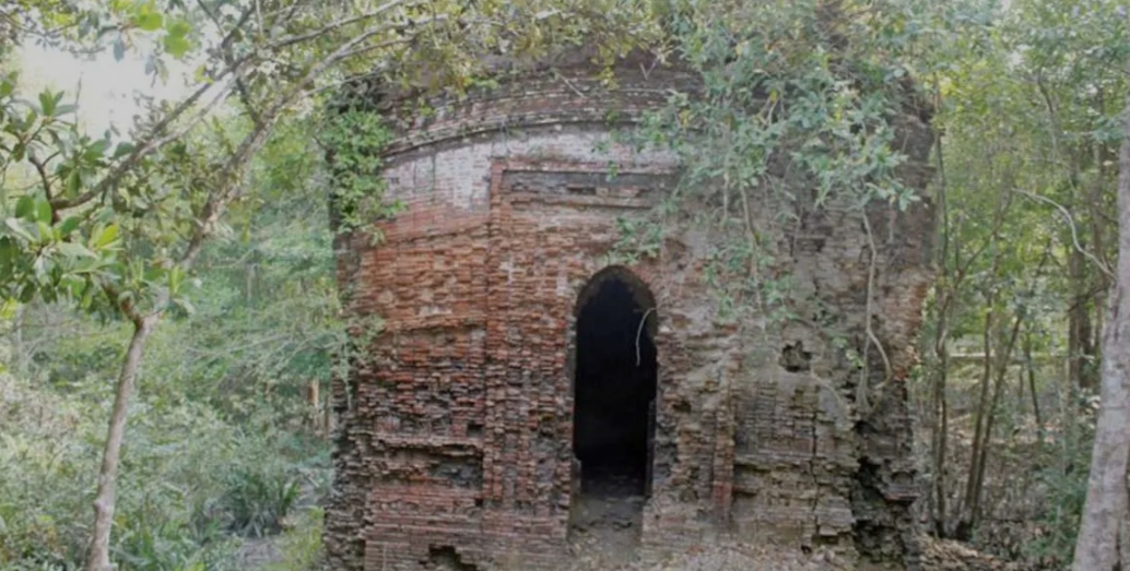 'Bagher Bari', a tale of antiquity in Sundarbans