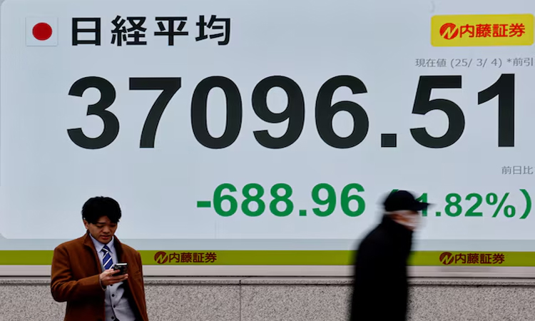 Japan's Nikkei down 7.8 percent at close