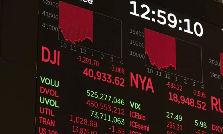 European stock futures sink as news US tariffs take effect