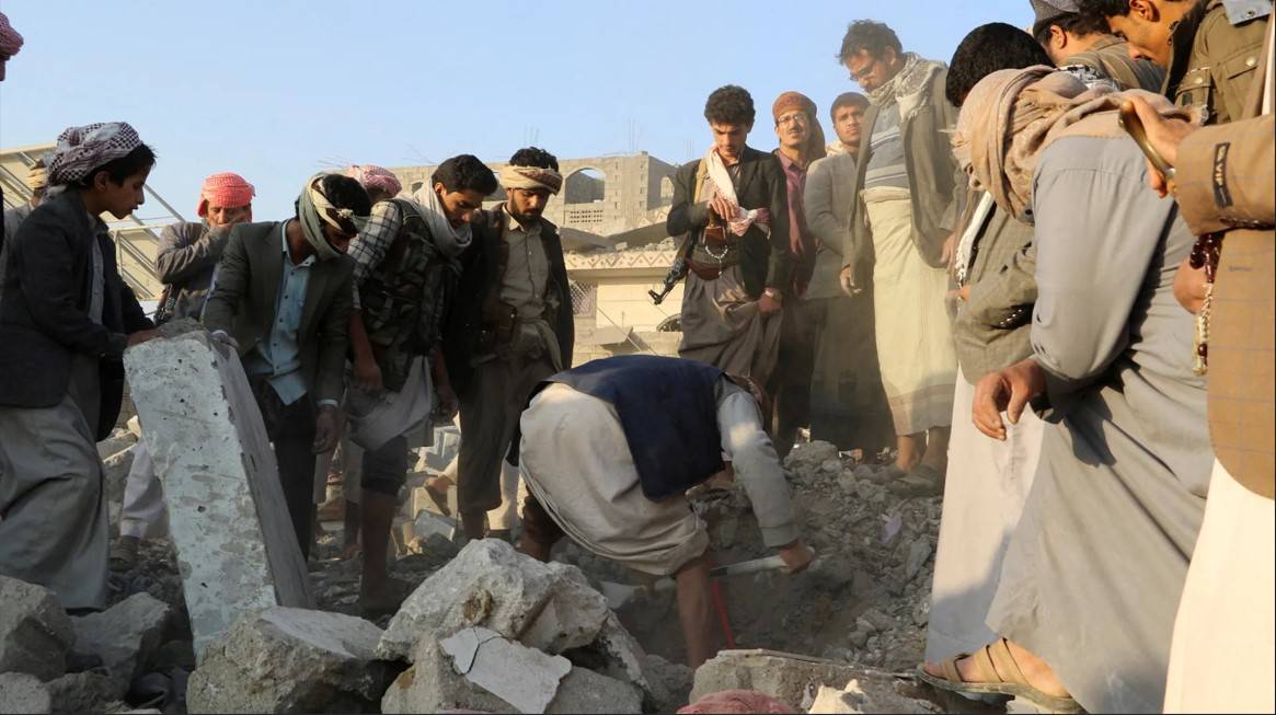 Yemen rebels say US strikes on Hodeida killed eight  