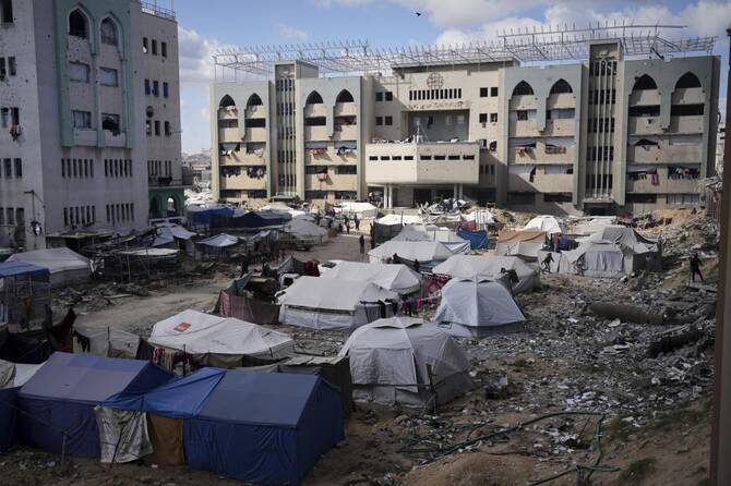 Gaza rescuers say 20 killed in Israel strike on residential block