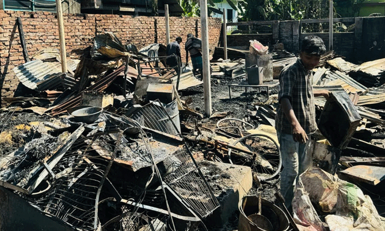 Fire guts 3 commercial establishments, 13 houses in Ctg 