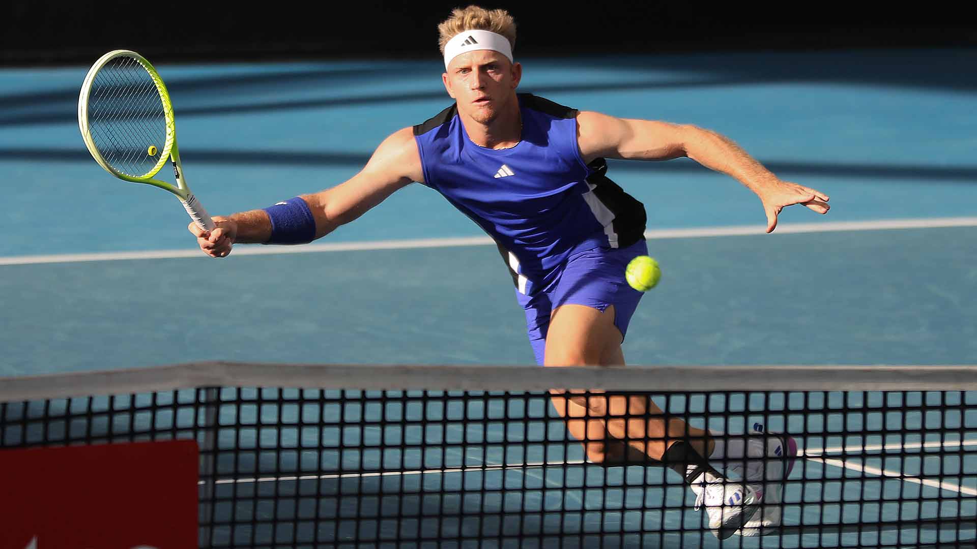 Alcaraz fights back against Fils to reach Monte Carlo semis
