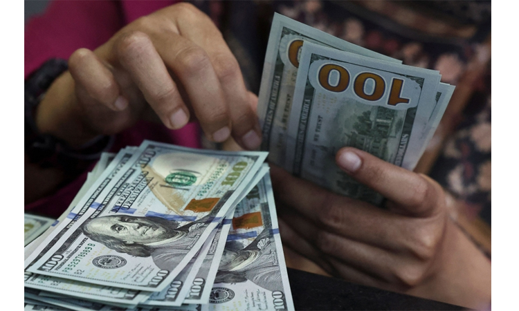Trump says dollar will 'always' be 'currency of choice'