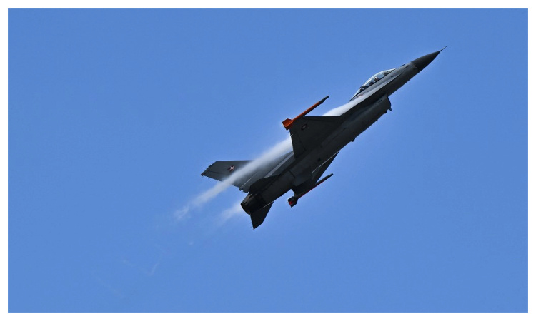 Kyiv says F-16 pilot killed in combat