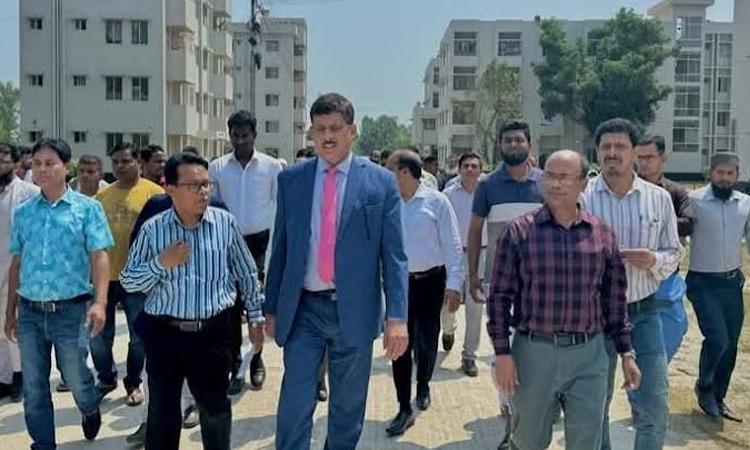 DGME DG visits Nilphamari Medical College