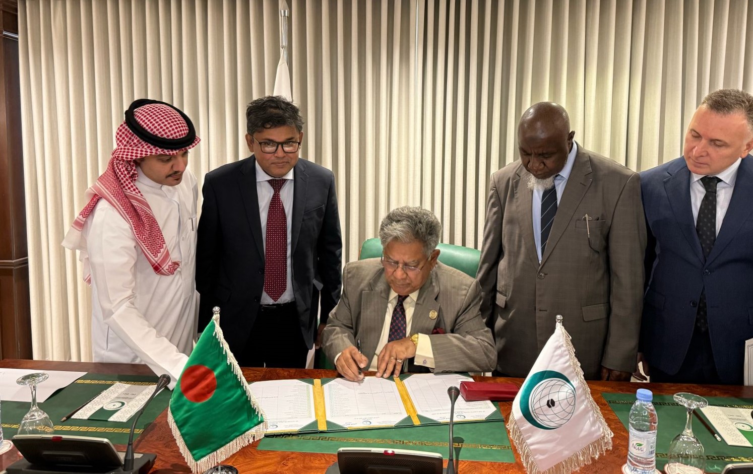 Bangladesh signs OIC Labour Centre Statute