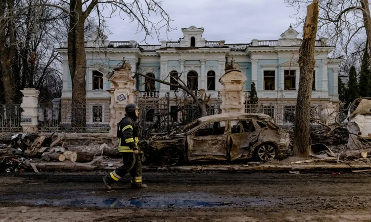 Zelensky urges Trump to visit Ukraine to see war devastation: CBS