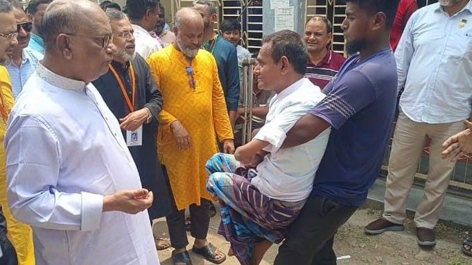 Disability could not stop Nur Islam to show his love to Tarique Rahman