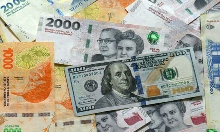 Argentina's peso sinks after currency controls eased