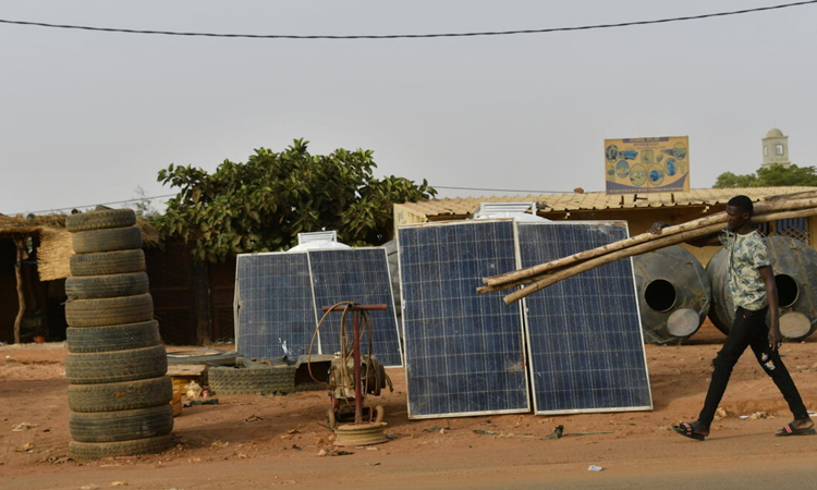 Solar boom counters power shortages in Niger