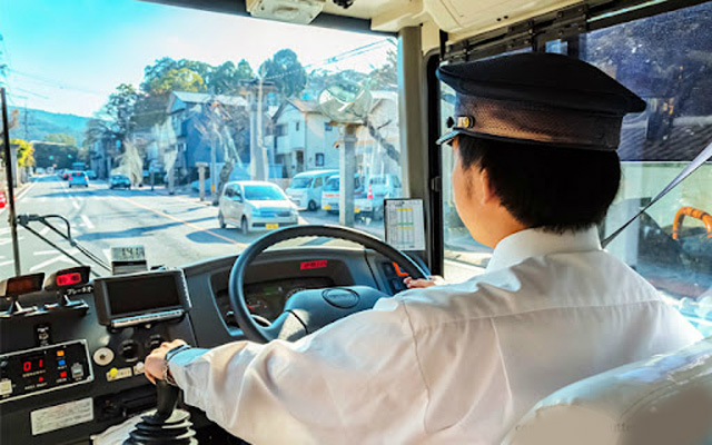 Japan bus driver steals $7, loses $84,000 pension