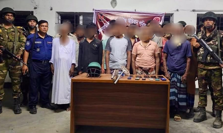390 arrested in joint forces' drives from 10-17 April