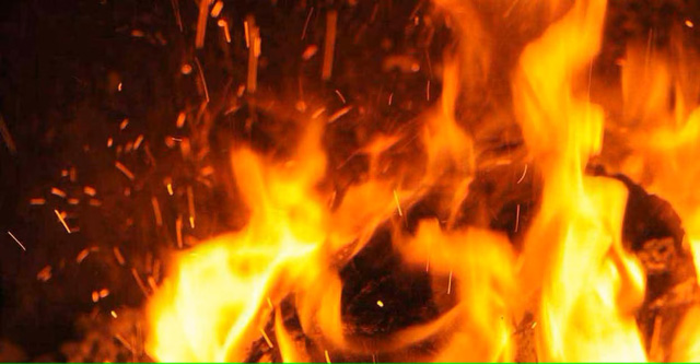 At least 143 dead in DR Congo boat fire