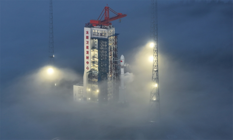 China successfully launches six satellites