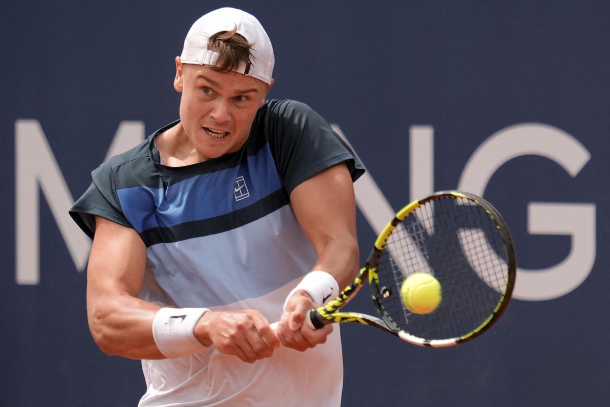 Rune destroys Khachanov to reach Barcelona Open final 