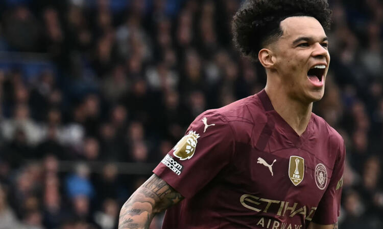 Man City boost top five bid, Aston Villa thrash in-form Newcastle
