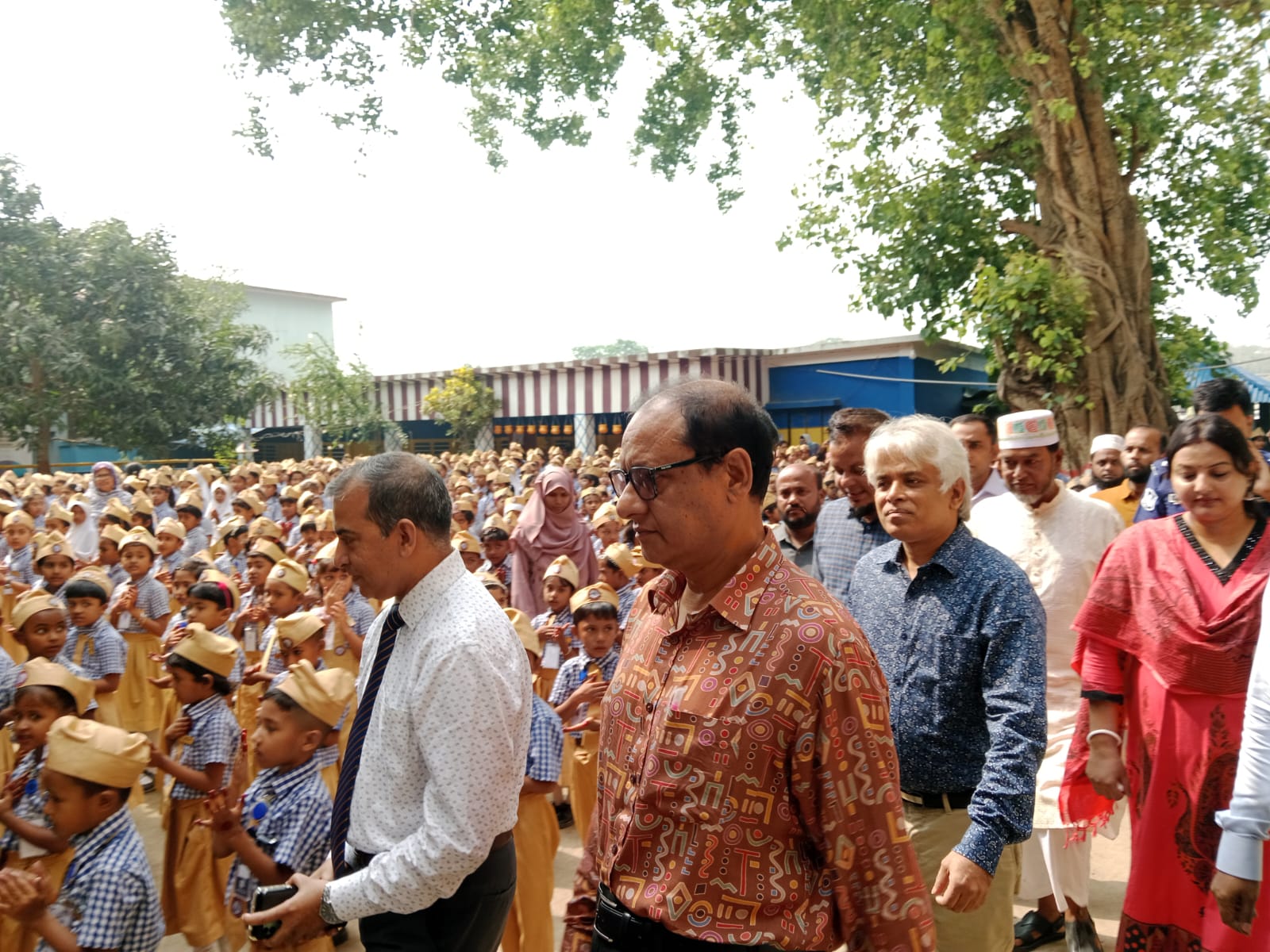 Adviser Bidhan visits Magura's Arpara Model Govt Primary School 