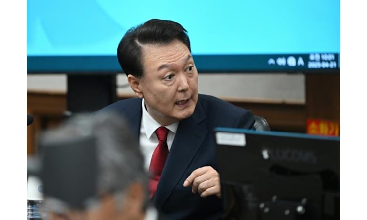 South Korea ex-president back in court for criminal trial