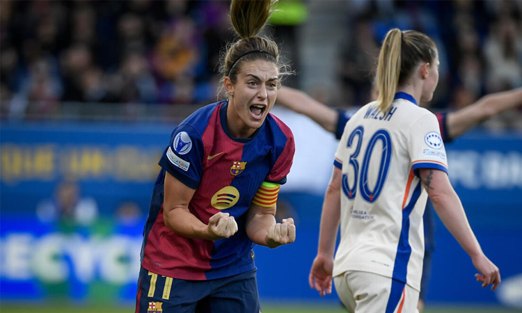 Pina strikes twice as Barca rout Chelsea in Champions League semi