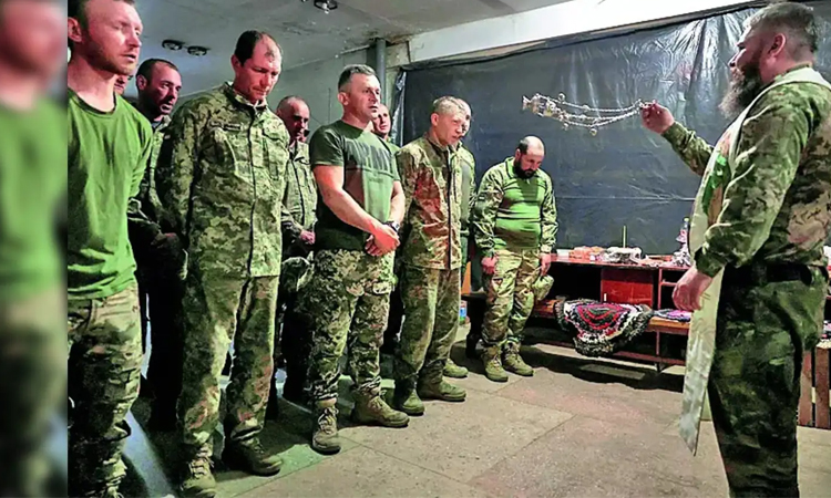 Ukraine says Russian air attacks resume after Easter truce