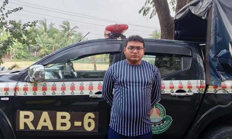 Life-term convict arrested in Satkhira