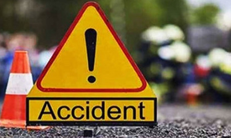 Youth killed in Cumilla road accident 
