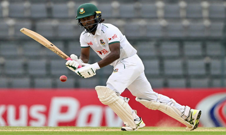 Zimbabwe close in a famous victory against Bangladesh
