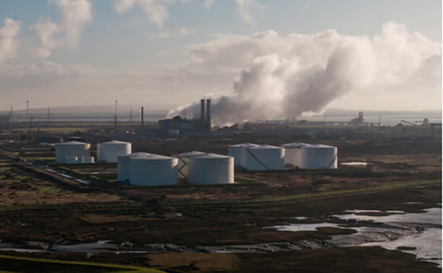 UK hosts global energy summit with renewables under attack
