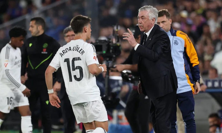 Real Madrid win at Getafe to keep La Liga title hopes alive