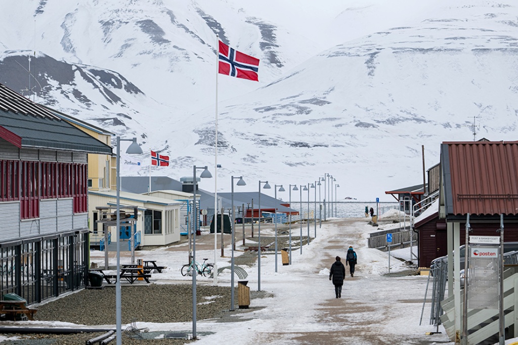 Norway sovereign wealth fund posts negative return of $39.7 bn in first quarter