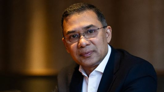 Tarique Rahman shows another gesture of humanity standing by sick baby 