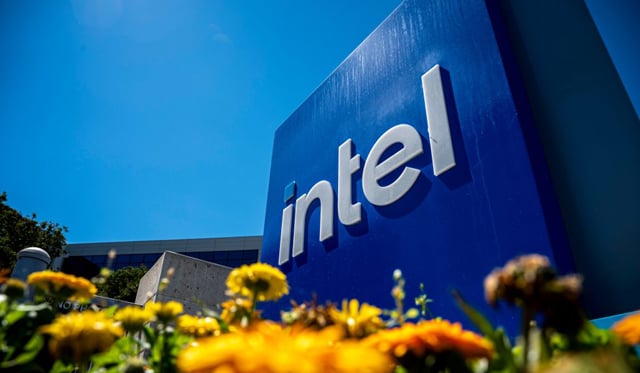 Intel chief vows to thin ranks at US chip maker