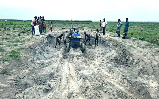 Man fined Taka 70,000 for illegal sand lifting in Rangpur