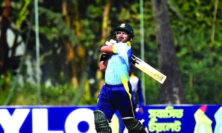 Saikat, Emon lead Abahani to four straight win in DPL Super Six