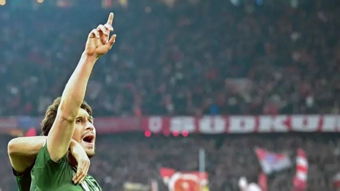 Celtic win fourth successive Scottish Premiership title