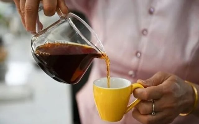 Chinese tea hub branches into coffee as tastes change
