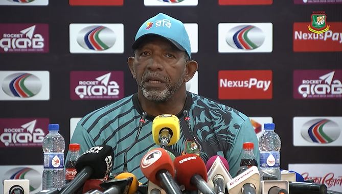 Simmons asks for patience from Bangladesh fans