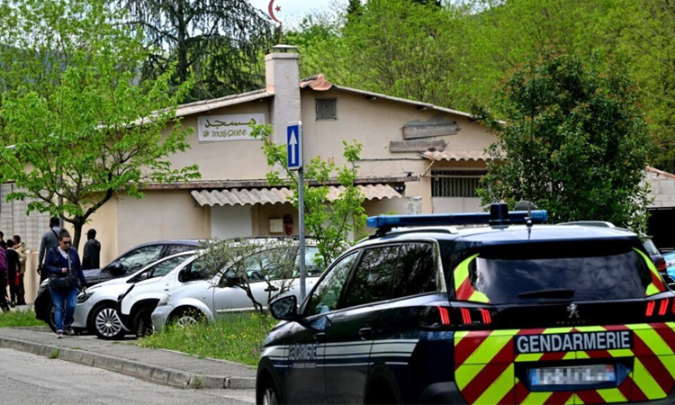 Mosque murder suspect arrested in Italy: French prosecutor