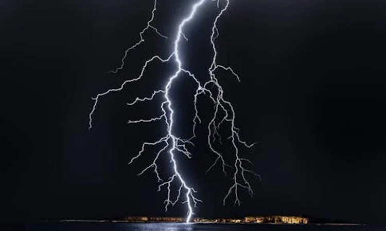 Lightning strike kills two in Netrokona, Sunamganj