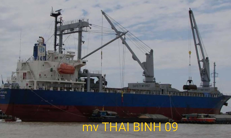 Shipment of 20,000 MT rice arrives at Ctg port 