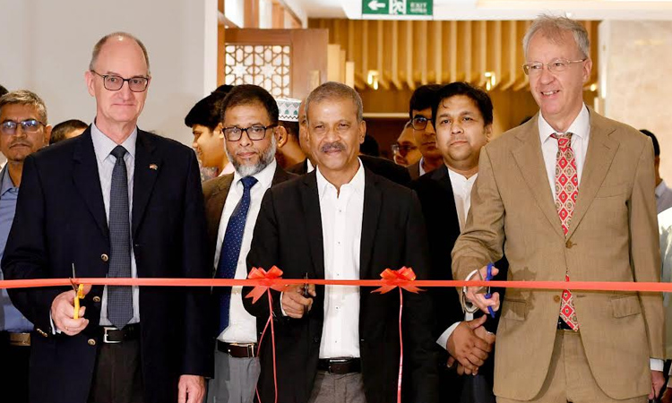 Law adviser opens national legal aid fair