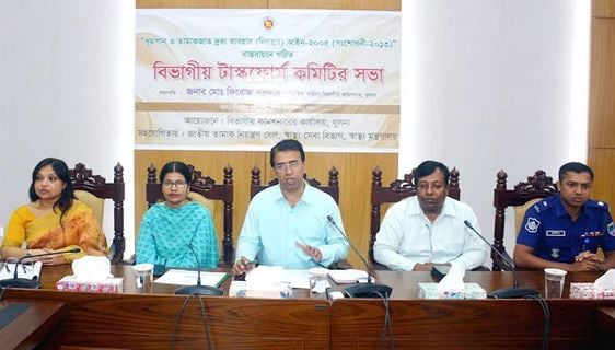 Speakers for strict execution of anti-tobacco act