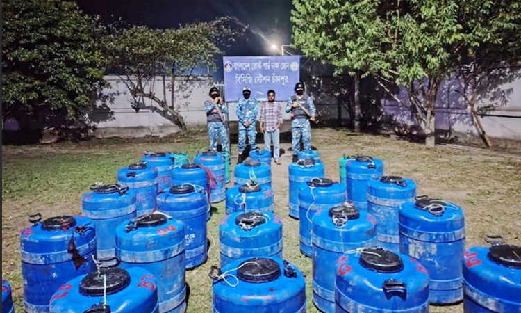 12 lakh shrimp fry seized in Chandpur