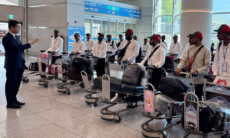 25 Bangladeshi workers reach South Korea under MoU