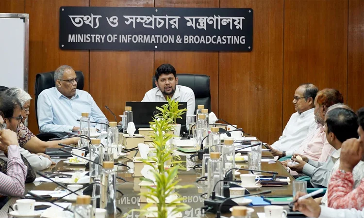 Info adviser for law on responsibility, ethics of journos