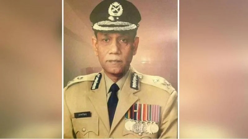 Former IGP Mudabbir Hossain Chowdhury dies